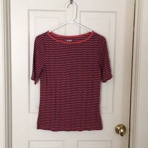 Three dots patterned striped tee shirt